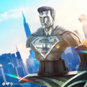 Reserva el busto de Superman de DC de edición limitada en Royal Selangor