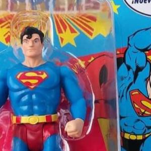 McFarlane Toys vuelve a lanzar la linea de Figuras de Acción Clásica DC Super Powers