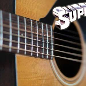 GENIALIDAD: Interpretación en Guitarra de la Marcha de Superman de John Williams